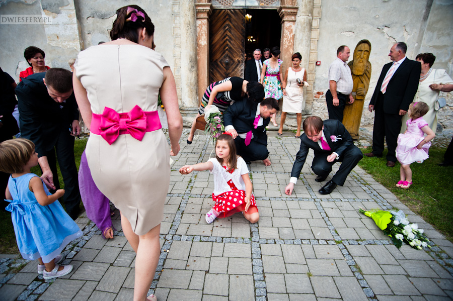 Pustelnia Złotego Lasu w Rytwianach - zdjęcia ślubne | PiętakFotograf + fotograf@dwiesfery.pl + 692 476 924